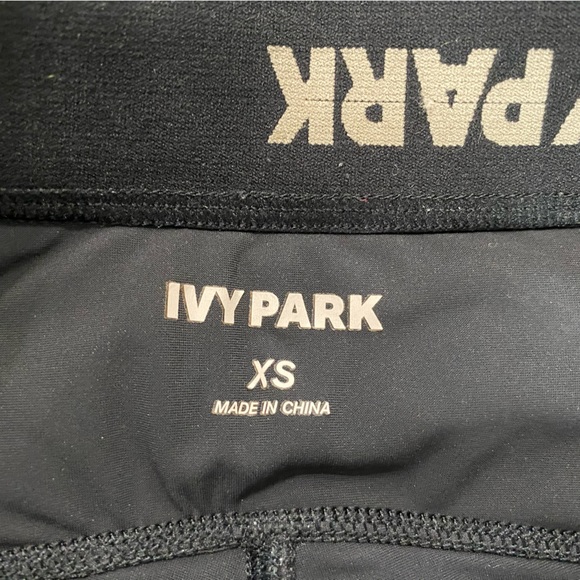 IVY PARK High Rise Sculpted Leggings - Picture 4 of 5